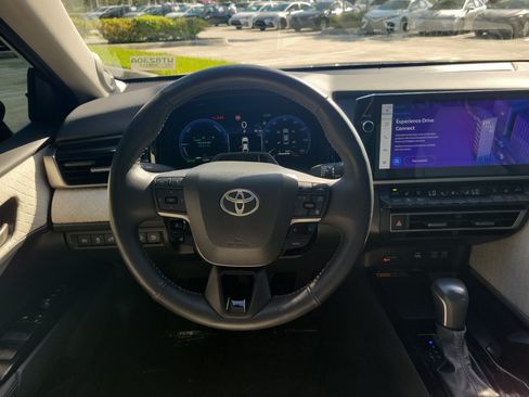 Certified 2025 Toyota Camry XLE w/ Premium Plus Package FWD image 17
