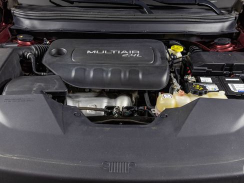 Used 2019 Jeep Cherokee Latitude Plus w/ Cold Weather Group image 50