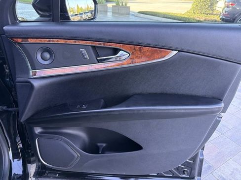 Used 2019 Lincoln Nautilus Reserve FWD image 17