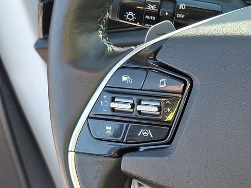 Certified 2023 Kia Niro SX Touring image 22