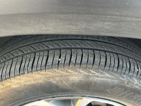 Used 2025 Chevrolet Trax LT image 11