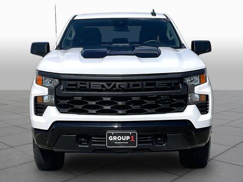 Certified 2024 Chevrolet Silverado 1500 Custom Trail Boss w/ Turbomax Blackout Package AWD/4WD image 4