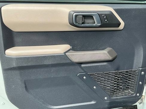 Used 2023 Ford Bronco Wildtrak AWD/4WD image 13