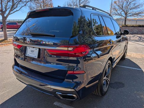 Used 2022 BMW X7 M50i image 5