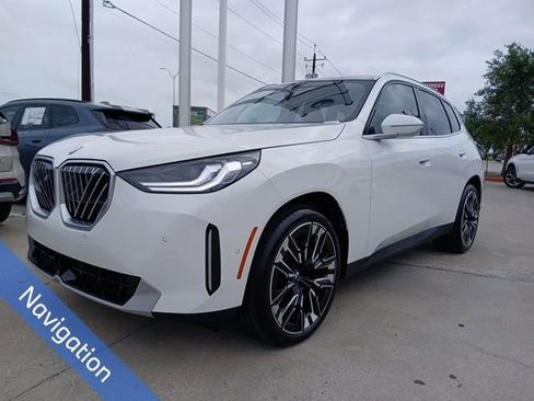 Used 2025 BMW X3 xDrive30 AWD/4WD image 3