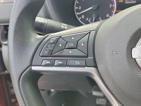 Used 2024 Nissan Sentra SV FWD image 23