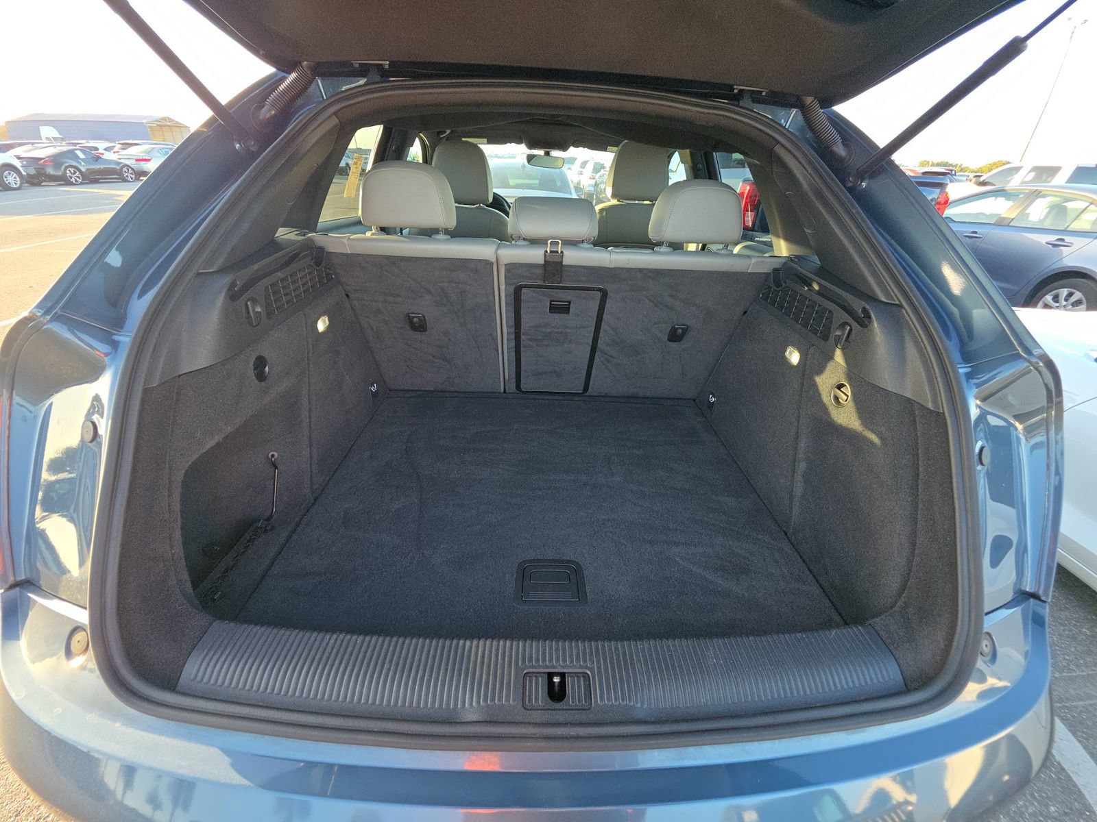 Used 2018 Audi Q3 2.0T Premium FWD image 7