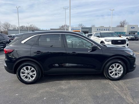 Used 2023 Ford Escape Active w/ Cold Weather Package image 6