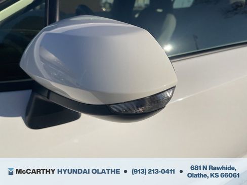 Used 2024 Toyota Corolla LE image 22