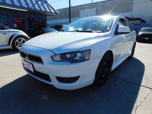 Used 2013 Mitsubishi Lancer ES image 3