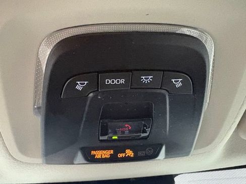 Used 2024 Toyota Corolla LE FWD image 27