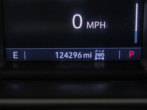 Used 2023 GMC Sierra 2500 AT4 AWD/4WD image 19