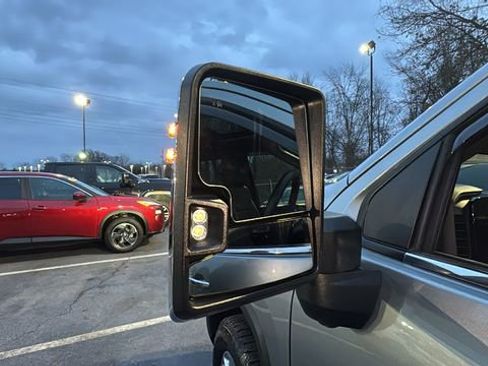 Used 2024 Chevrolet Silverado 2500 High Country w/ High Country Premium Package image 45