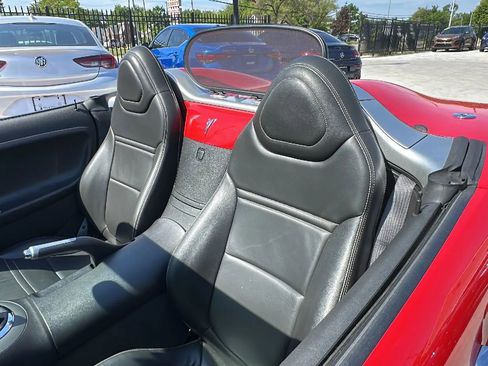 Used 2006 Pontiac Solstice Convertible w/ Premium Package RWD image 20
