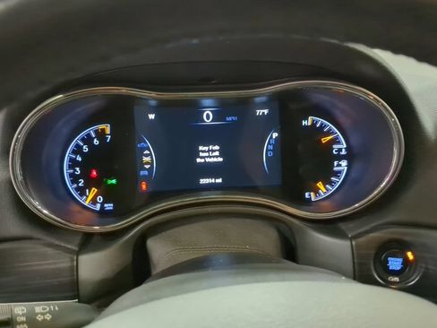 Used 2020 Jeep Grand Cherokee Limited w/ Premium Lighting Group AWD/4WD image 14