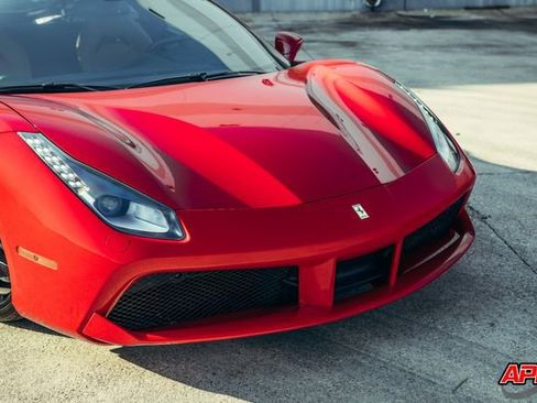 Used 2018 Ferrari 488 GTB image 26
