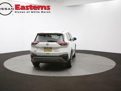 Used 2022 Nissan Rogue SV image 53