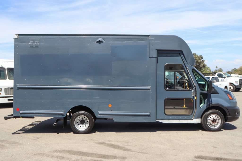 Used 2022 Ford Transit 350 DRW RWD image 11