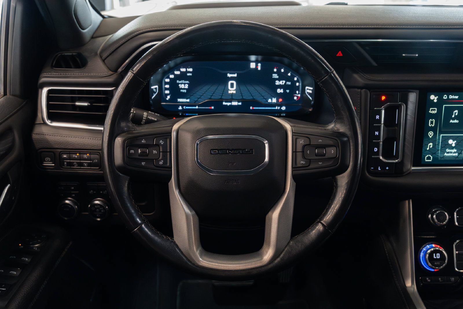 Used 2022 GMC Yukon Denali AWD/4WD image 10