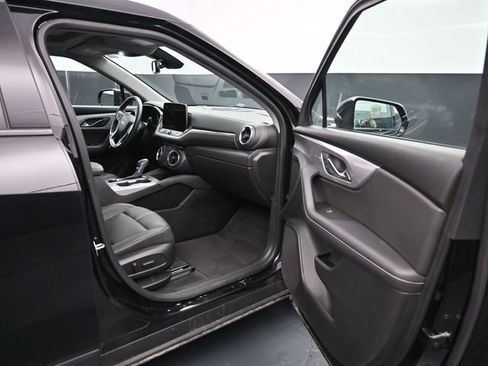 Used 2023 Chevrolet Blazer LT image 32