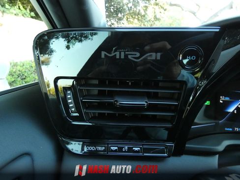 Used 2022 Toyota Mirai w/ Advanced Technology Package RWD image 75