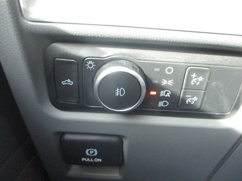 Used 2022 Ford F150 XL w/ FX4 Off-Road Package image 16