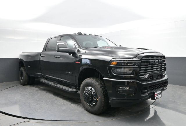 New 2027 RAM 3500 Big Horn AWD/4WD image 4