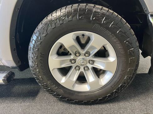 Used 2021 RAM 1500 Laramie AWD/4WD image 17