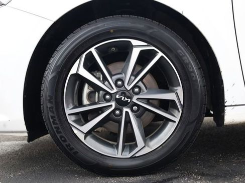 Certified 2024 Kia Forte LXS image 8