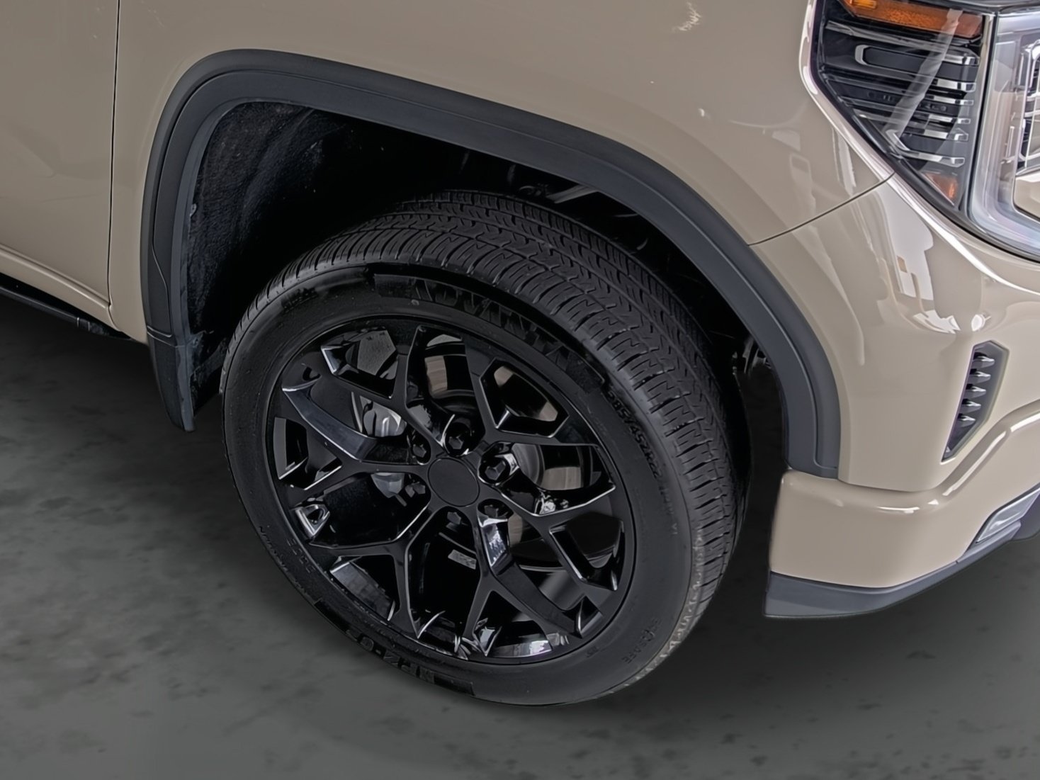 Certified 2023 GMC Sierra 1500 AT4 w/ AT4 Premium Package AWD/4WD image 16