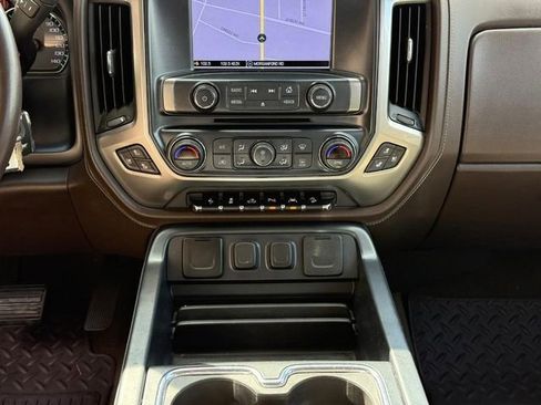 Used 2017 Chevrolet Silverado 1500 LTZ Z71 w/ LTZ Plus Package image 14