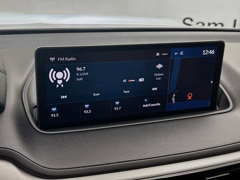 Used 2024 Acura MDX SH-AWD w/ Technology Package image 15