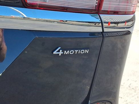 Certified 2023 Volkswagen Atlas SE image 29