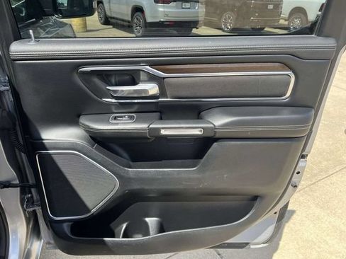 Used 2021 RAM 1500 Laramie AWD/4WD image 18