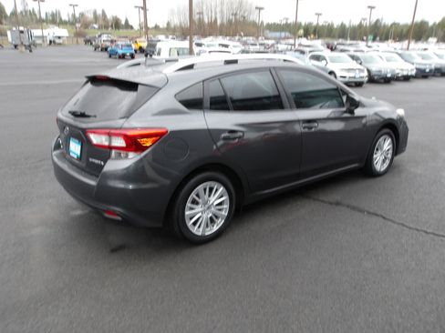 Used 2018 Subaru Impreza 2.0i Premium w/ Eyesight & BSD & Rcta image 5