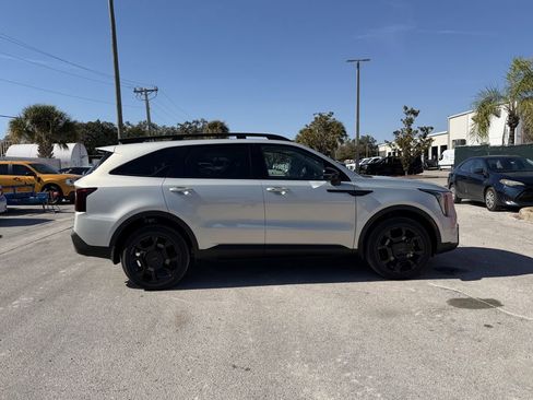New 2026 Kia Sorento X-Line EX image 3