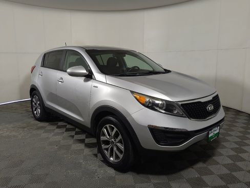 Used 2016 Kia Sportage LX AWD/4WD image 11