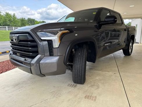 Used 2024 Toyota Tundra SR5 w/ SR5 Convenience Package AWD/4WD image 10