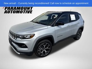 Used 2025 Jeep Compass Limited AWD/4WD video 1