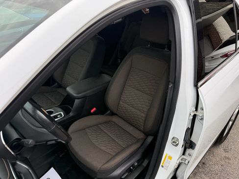 Used 2018 Chevrolet Equinox LT w/ Sun & Infotainment Package image 21