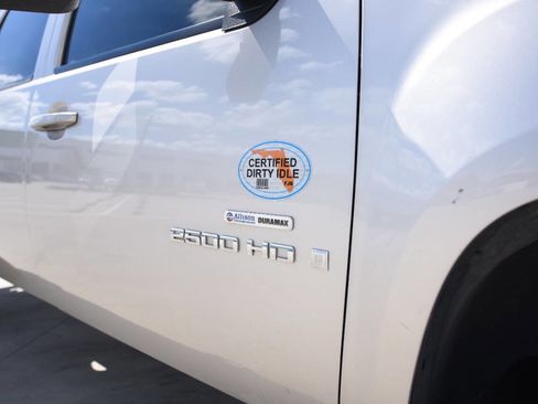 Used 2009 GMC Sierra 2500 SLT w/ SLT Convenience Package image 23