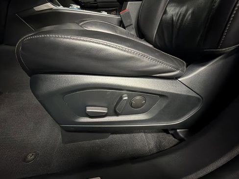 Used 2022 Ford Explorer Platinum w/ Equipment Group 601A image 27