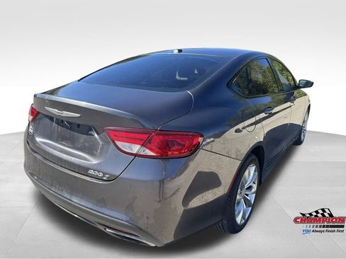 Used 2015 Chrysler 200 S w/ Comfort Group image 5