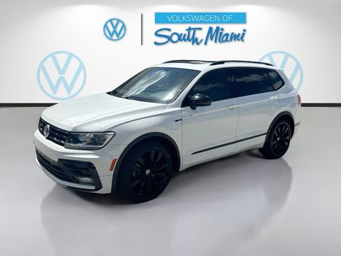 Used 2021 Volkswagen Tiguan SE R-Line FWD image 3