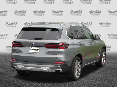 Certified 2024 BMW X5 xDrive40i w/ Premium Package AWD/4WD image 8