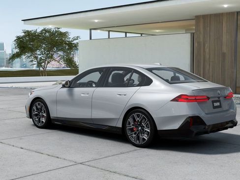 New 2027 BMW 530i w/ M Sport Package RWD image 2
