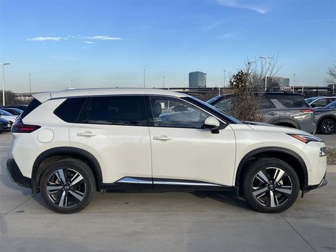 Certified 2023 Nissan Rogue Platinum w/ Platinum Premium Package image 3