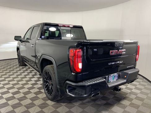 Used 2021 GMC Sierra 1500 Denali w/ Denali Ultimate Package AWD/4WD image 9