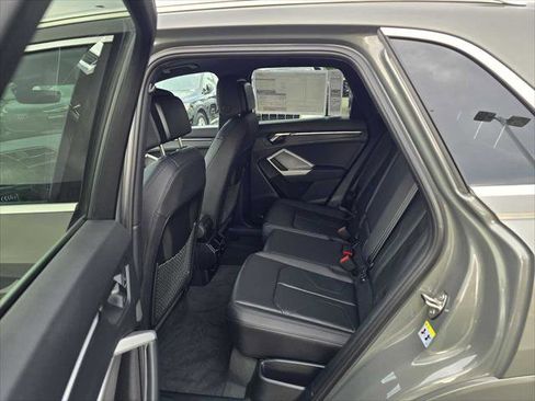 New 2025 Audi Q3 2.0T Premium image 18