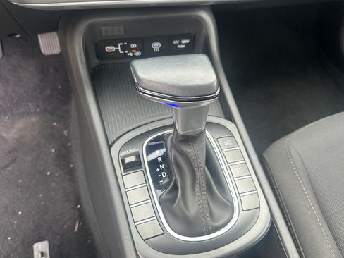 Used 2025 Hyundai Kona SEL FWD image 29